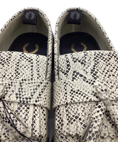 FRED PERRY × GEORGE COX（フレッドペリー × ジョージコックス）FRED PERRY × GEORGE COX (フレッドペリー × ジョージコックス) タッセルローファー サイズ:UK7の古着・服飾アイテム