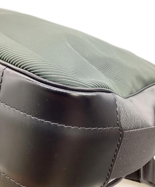 LOUIS VUITTON（ルイ ヴィトン）LOUIS VUITTON (ルイ ヴィトン) タイガ デルスー ショルダーバッグ ブラックの古着・服飾アイテム