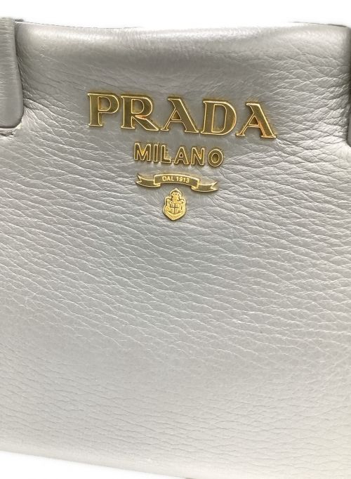 PRADA（プラダ）PRADA (プラダ) ショルダーバッグ グレーの古着・服飾アイテム