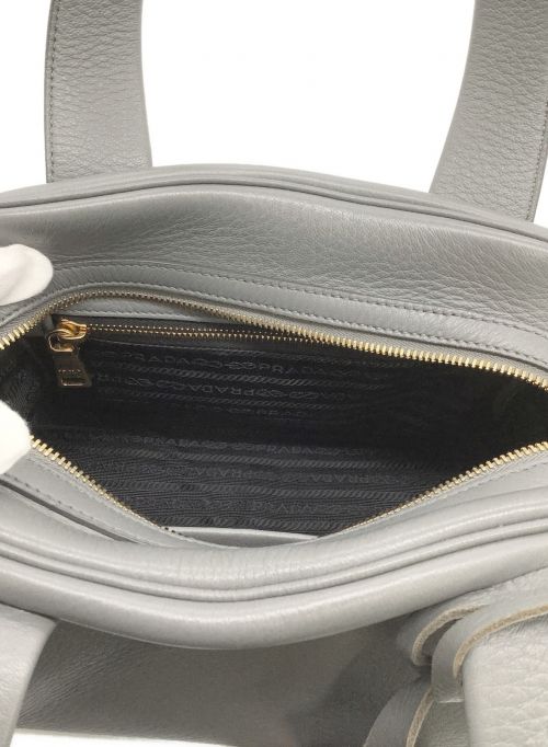 PRADA（プラダ）PRADA (プラダ) ショルダーバッグ グレーの古着・服飾アイテム