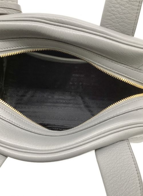 PRADA（プラダ）PRADA (プラダ) ショルダーバッグ グレーの古着・服飾アイテム