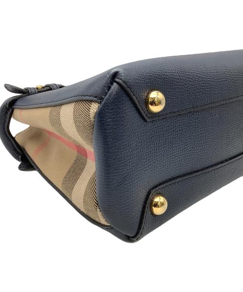 BURBERRY（バーバリー）BURBERRY (バーバリー) BANNER BAG HOUSE CHECK 2WAYバッグ 4023703 ネイビー×ベージュの古着・服飾アイテム