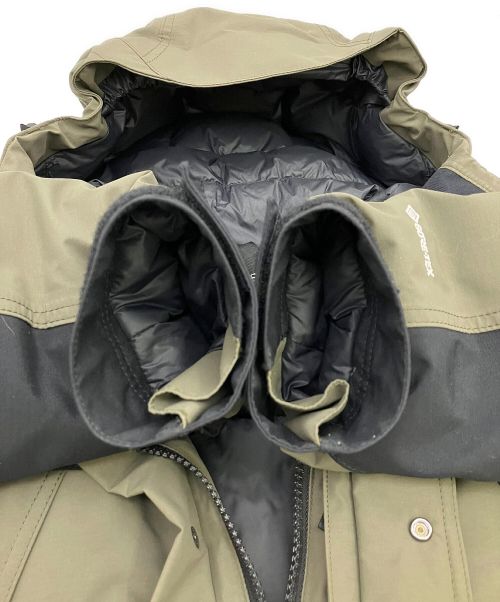 THE NORTH FACE（ザ ノース フェイス）THE NORTH FACE (ザ ノース フェイス) ダウンジャケット ブラック×グリーン サイズ:Sの古着・服飾アイテム
