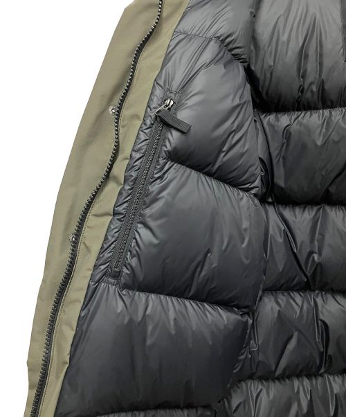THE NORTH FACE（ザ ノース フェイス）THE NORTH FACE (ザ ノース フェイス) ダウンジャケット ブラック×グリーン サイズ:Sの古着・服飾アイテム