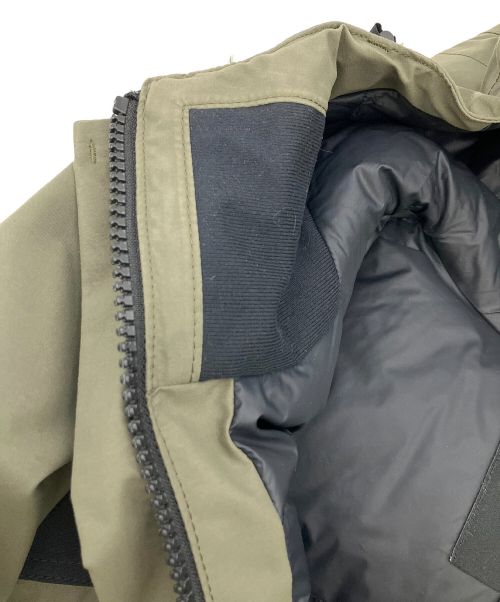 THE NORTH FACE（ザ ノース フェイス）THE NORTH FACE (ザ ノース フェイス) ダウンジャケット ブラック×グリーン サイズ:Sの古着・服飾アイテム