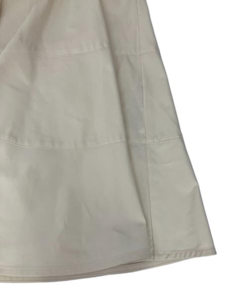 CELFORD（セルフォード）CELFORD (セルフォード) ボウタイペプラムブラウス　☆ ベージュ サイズ:S 未使用品の古着・服飾アイテム
