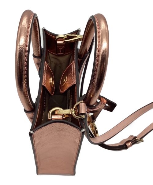 MICHAEL KORS（マイケル・コース）MICHAEL KORS (マイケルコース) Mercer Signature Logo Crossbody Bag ホワイトの古着・服飾アイテム