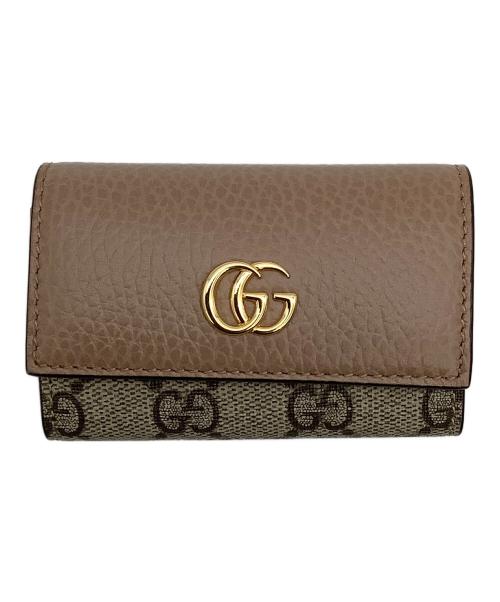 GUCCI（グッチ）GUCCI (グッチ) GGマーモント ダブルGレザーキーケース 456118 ベージュ×ピンクの古着・服飾アイテム