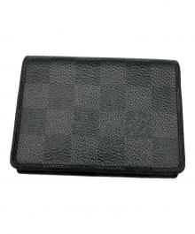 LOUIS VUITTON（ルイ ヴィトン）の古着「カードケース ダミエ・グラフィット  アンヴェロップ・カルト・ドゥ・ヴィジット」