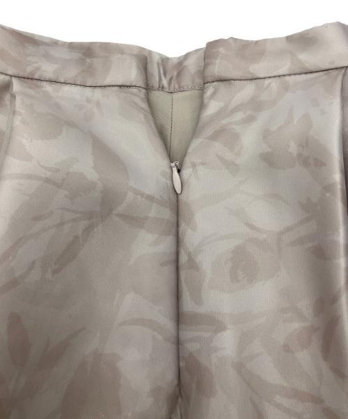 CELFORD（セルフォード）CELFORD (セルフォード) ロングスカート　花柄 ベージュ サイズ:Mの古着・服飾アイテム