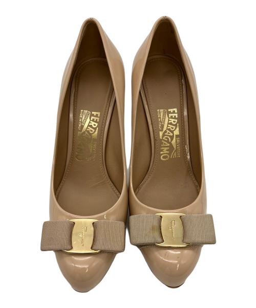Salvatore Ferragamo（サルヴァトーレ フェラガモ）Salvatore Ferragamo (サルヴァトーレ フェラガモ) パンプス 	PIMPA ピンクベージュ サイズ:5 1/2の古着・服飾アイテム
