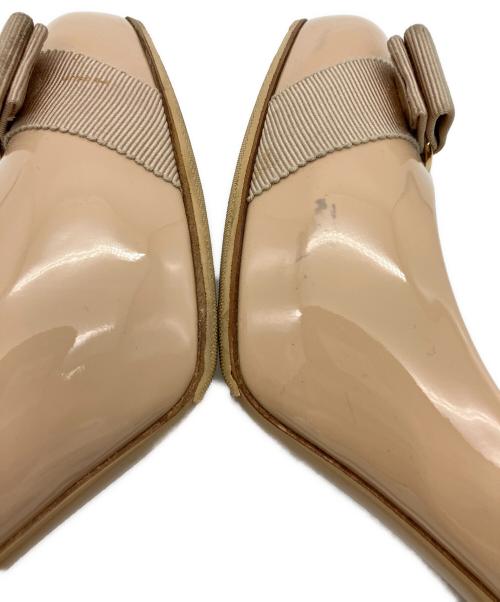 Salvatore Ferragamo（サルヴァトーレ フェラガモ）Salvatore Ferragamo (サルヴァトーレ フェラガモ) パンプス 	PIMPA ピンクベージュ サイズ:5 1/2の古着・服飾アイテム