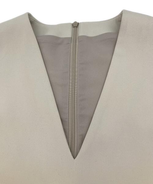 Ameri VINTAGE（アメリヴィンテージ）Ameri VINTAGE (アメリヴィンテージ) ジレ Vネックベスト LAYERED VEST SET TOP ベージュ サイズ:Fの古着・服飾アイテム