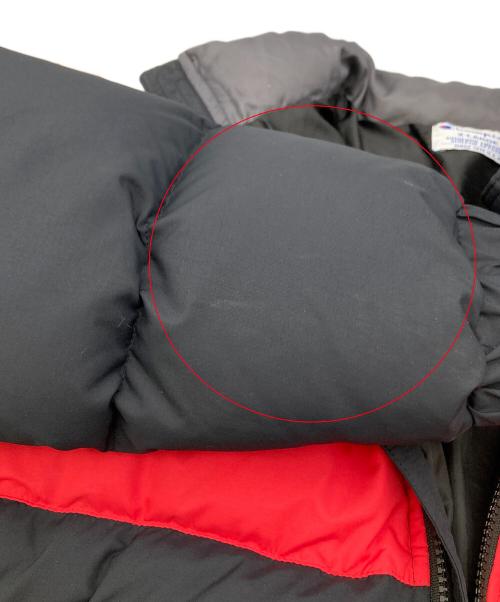 Champion（チャンピオン）Champion (チャンピオン) ダウンジャケット ブラック×レッド サイズ:X-LARGEの古着・服飾アイテム