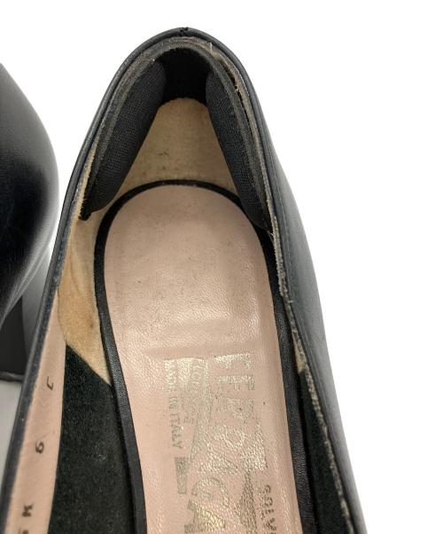 Salvatore Ferragamo（サルヴァトーレ フェラガモ）Salvatore Ferragamo (サルヴァトーレ フェラガモ) パンプス ブラック サイズ:6の古着・服飾アイテム