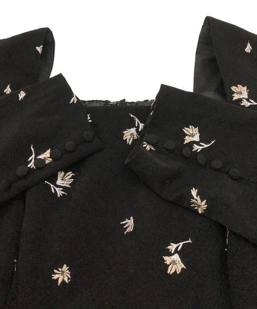 Apuweiser-riche（アプワイザーリッシェ）Apuweiser-riche (アプワイザーリッシェ) ワンピース パフ袖 花柄刺繍ワンピース ブラック サイズ:2の古着・服飾アイテム