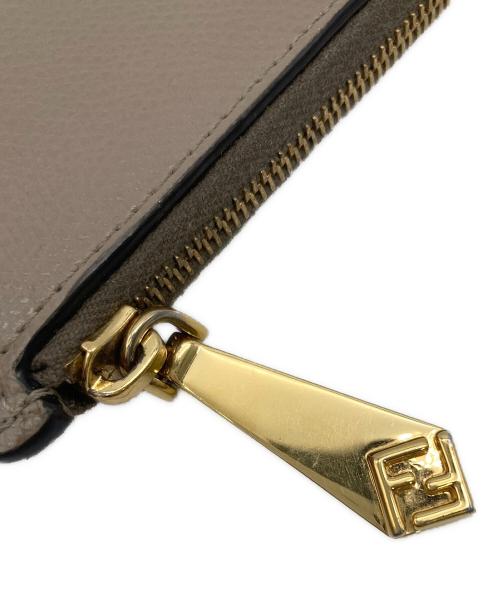 FENDI（フェンディ）FENDI (フェンディ) カードケース FFダイヤモンド 8M0489 ベージュの古着・服飾アイテム