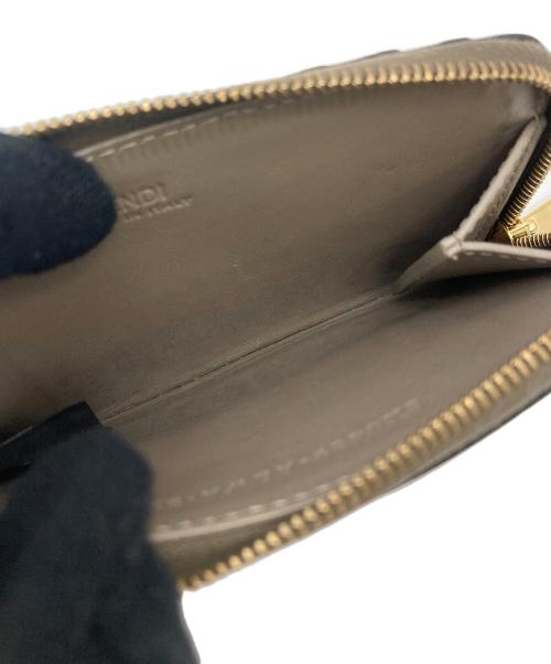 FENDI（フェンディ）FENDI (フェンディ) カードケース FFダイヤモンド 8M0489 ベージュの古着・服飾アイテム