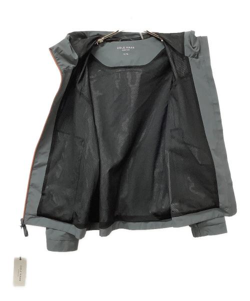 COLE HAAN（コールハーン）COLE HAAN (コールハーン) ナイロンパーカー グレー サイズ:XLの古着・服飾アイテム