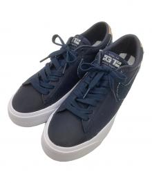NIKE SB（ナイキエスビー）の古着「スニーカー ZOOM BLAZER LOW PRO GT PRM」｜ネイビー