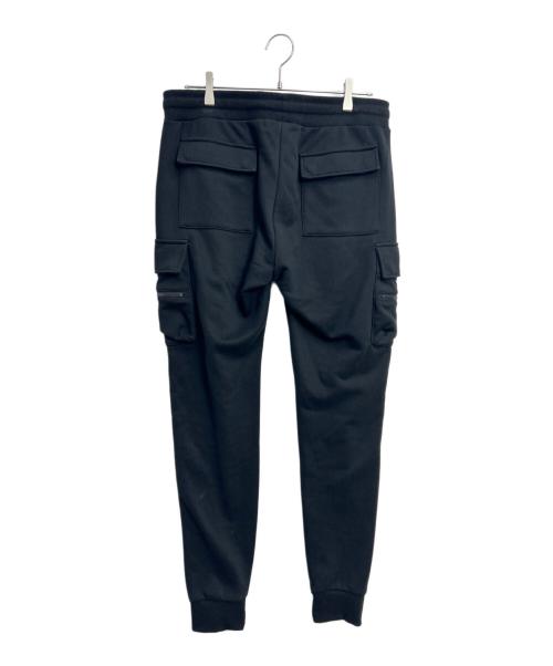 1PIU1UGUALE3 RELAX（ウノピゥウノウグァーレトレ リラックス）1PIU1UGUALE3 RELAX (ウノピゥウノウグァーレトレ リラックス) スウェットカーゴパンツ ブラック サイズ:XXLの古着・服飾アイテム