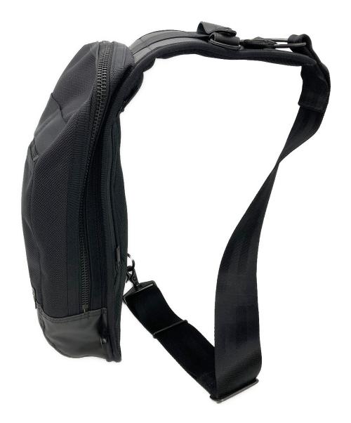 PORTER（ポーター）PORTER (ポーター) HEAT（ヒート）SLING SHOULDER BAG ショルダーバッグ 703-08000 ブラックの古着・服飾アイテム