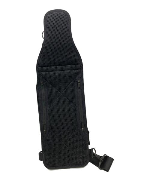 PORTER（ポーター）PORTER (ポーター) HEAT（ヒート）SLING SHOULDER BAG ショルダーバッグ 703-08000 ブラックの古着・服飾アイテム