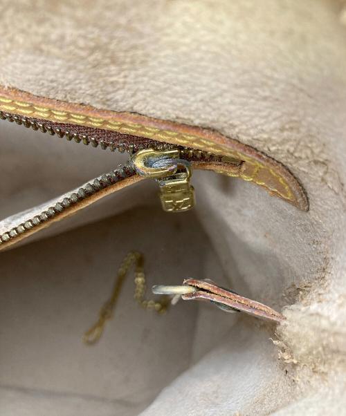 LOUIS VUITTON（ルイ ヴィトン）LOUIS VUITTON (ルイ ヴィトン) ショルダーバッグ モノグラム M42238 バケットPM ブラウンの古着・服飾アイテム