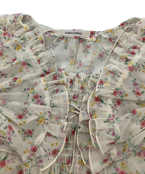 COCODEAL（ココディール）COCODEAL (ココディール) フラワープリントフリルカーディガン×シャーリングキャミソール ベージュ サイズ:2の古着・服飾アイテム