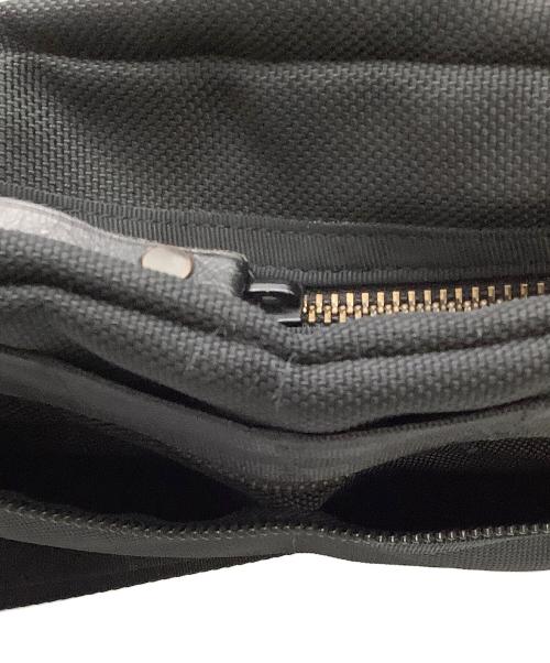 PORTER（ポーター）PORTER (ポーター) HEAT（ヒート） ショルダーバッグ ブラックの古着・服飾アイテム
