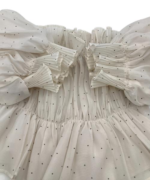 Snidel（スナイデル）Snidel (スナイデル) ギャザーオフショルブラウス ベージュ サイズ:Fの古着・服飾アイテム