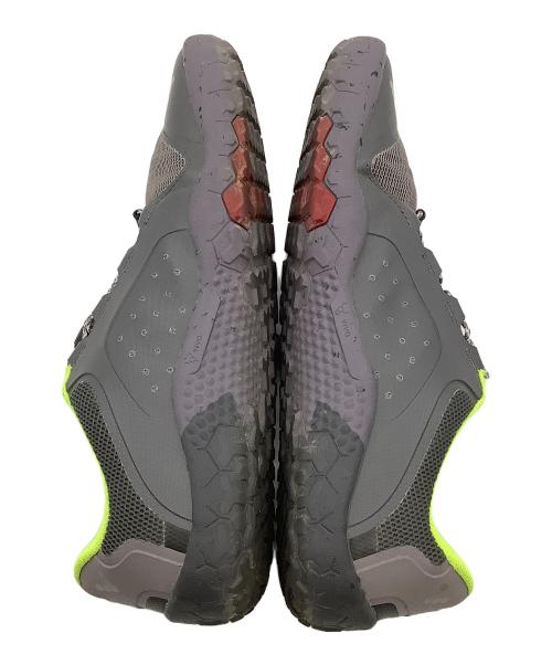 VIVOBARE FOOT（ビボベアフット）VIVOBARE FOOT (ビボベアフット) VIVOBARE FOOT Vivobarefoot PRIMUS TRAIL II FG グレー×ライムイエロー サイズ:EUR 40の古着・服飾アイテム