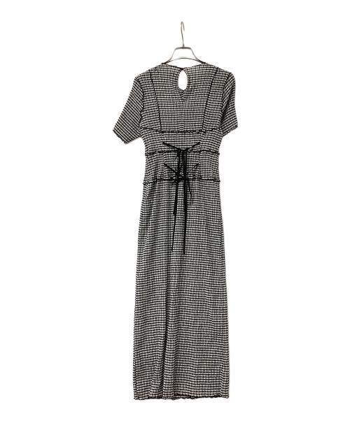 Snidel（スナイデル）Snidel (スナイデル) 半袖ワンピース メローカットワンピース ホワイト×ブラックの古着・服飾アイテム