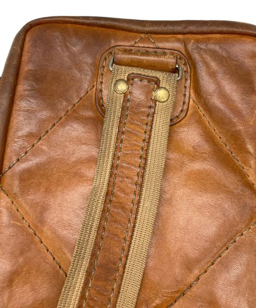 Herz（ヘルツ）Herz (ヘルツ) ボディバッグ レザー ブラウンの古着・服飾アイテム