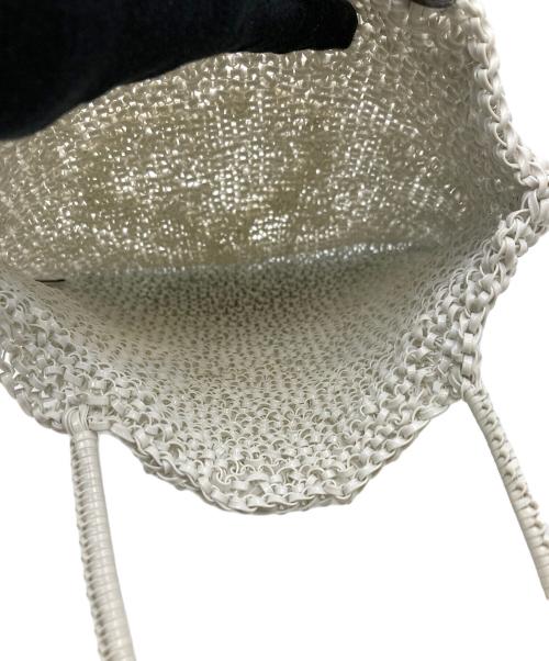 ANTEPRIMA（アンテプリマ）ANTEPRIMA (アンテプリマ) ハンドバッグ ホワイトの古着・服飾アイテム