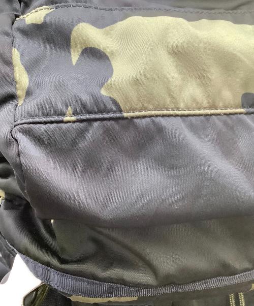 PORTER（ポーター）PORTER (ポーター) バックパック　カモフラージュ柄 ネイビー×グリーン×ブラウンの古着・服飾アイテム