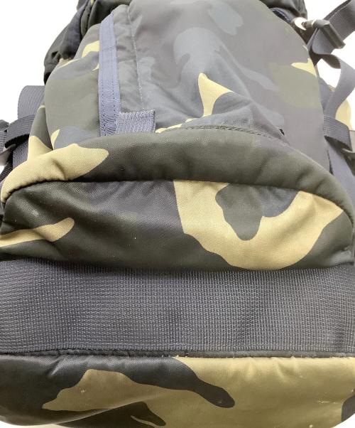 PORTER（ポーター）PORTER (ポーター) バックパック　カモフラージュ柄 ネイビー×グリーン×ブラウンの古着・服飾アイテム