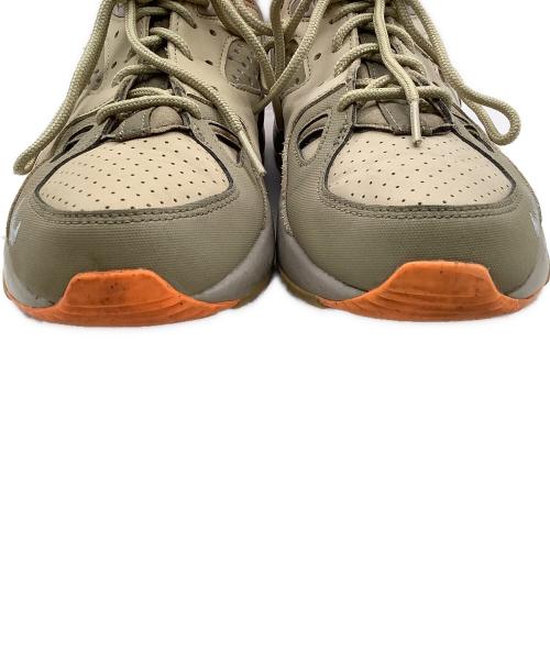 NIKE ACG（ナイキエーシージー）NIKE ACG (ナイキエーシージー) スニーカー Air Mowabb カーキ サイズ:cm 24.5の古着・服飾アイテム