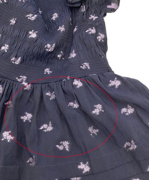 FRAY ID（フレイ アイディー）FRAY ID (フレイ アイディー) ブラウス フリルスリーブシャーリングブラウス ネイビー サイズ:Fの古着・服飾アイテム