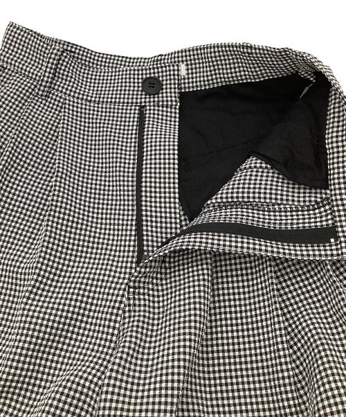 Snidel（スナイデル）Snidel (スナイデル) パンツ バリエワイドパンツ ホワイト×ブラックの古着・服飾アイテム