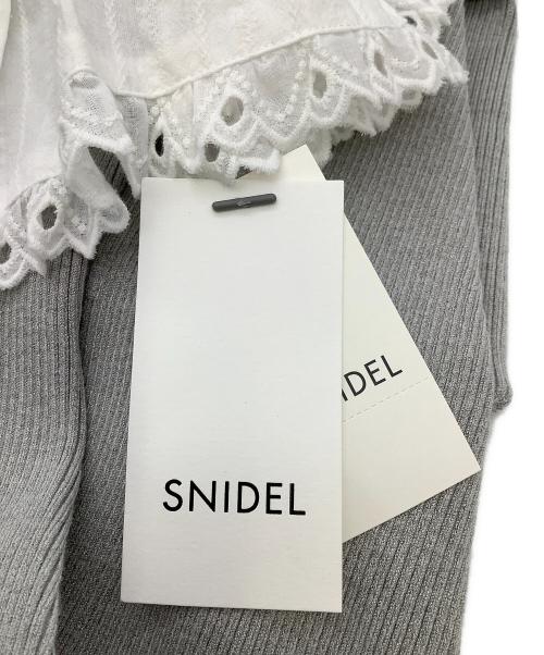 Snidel（スナイデル）Snidel (スナイデル) キャミソールワンピース レースドッキングニットワンピース ホワイト×グレー サイズ:Fの古着・服飾アイテム