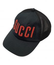GUCCI（グッチ）の古着「メッシュキャップ ロゴ付きキャップ 701324」｜ブラック×レッド