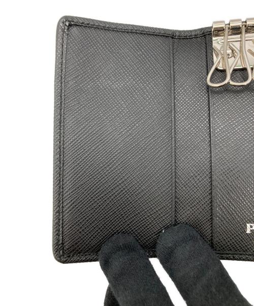 PRADA（プラダ）PRADA (プラダ) キーケース トライアングルロゴ ブラックの古着・服飾アイテム