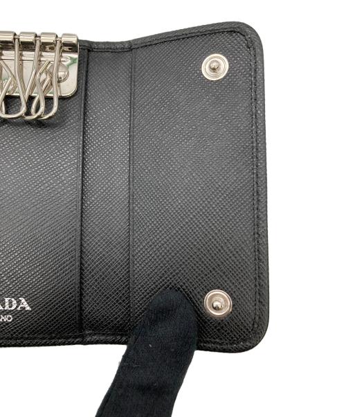 PRADA（プラダ）PRADA (プラダ) キーケース トライアングルロゴ ブラックの古着・服飾アイテム