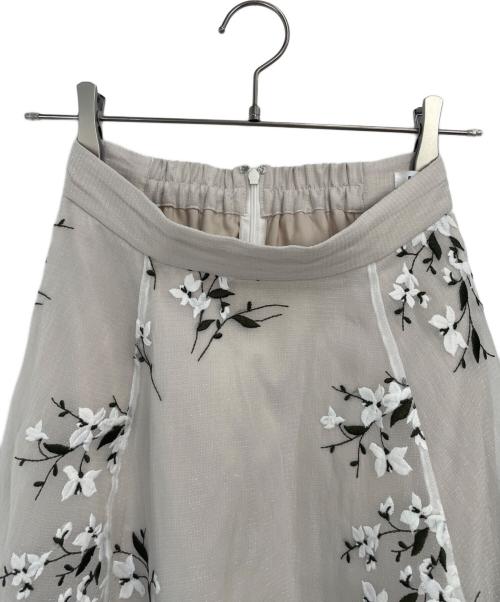 FRAY ID（フレイ アイディー）FRAY ID (フレイ アイディー) シアーマグノリアスカート ホワイト サイズ:0の古着・服飾アイテム