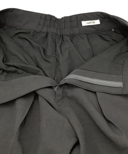 FRAY ID（フレイ アイディー）FRAY ID (フレイ アイディー) パンツ レザーベルテッドワイドストレートパンツ ブラック サイズ:1の古着・服飾アイテム