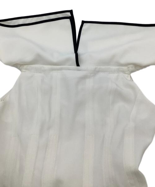 HER LIP TO（ハーリップトゥ）HER LIP TO (ハーリップトゥ) ワンピース Bern Two-Way Dress ベージュ サイズ:Sの古着・服飾アイテム