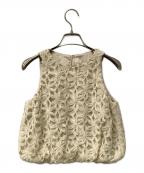 anuansアニュアンス）の古着「ノースリーブカットソー リボンエンブロイダリーレーストップス」｜ベージュ