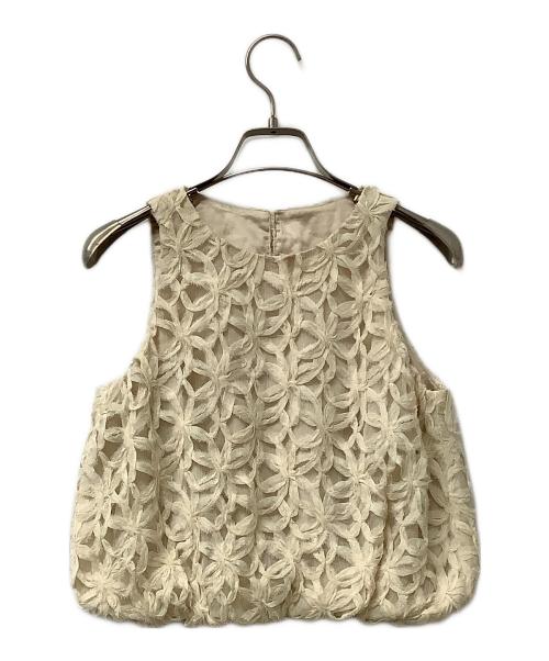 anuans（アニュアンス）anuans (アニュアンス) ノースリーブカットソー リボンエンブロイダリーレーストップス ベージュ サイズ:Fの古着・服飾アイテム