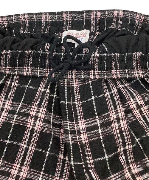 YARDSALE（ヤードセール）YARDSALE (ヤードセール) ハーフパンツ Shoreline Plaid Shorts ブラック×ピンク サイズ:XLの古着・服飾アイテム
